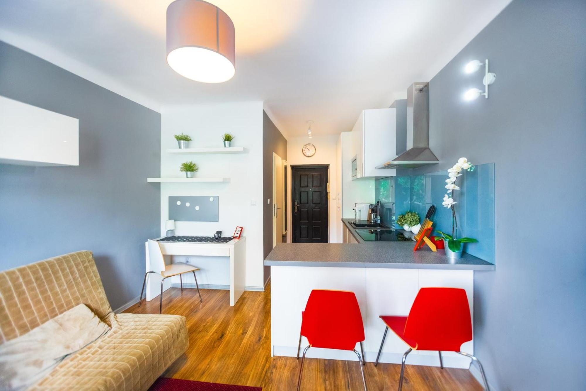 Cozy Studio Next To The Metro And City Center ワルシャワ エクステリア 写真